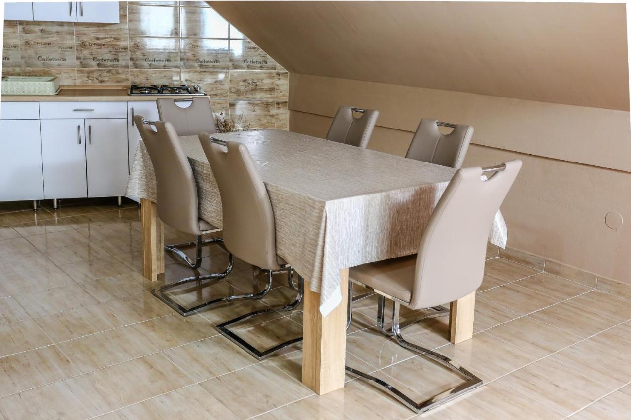 Gardi Apartman Szekszárd Dış mekan fotoğraf