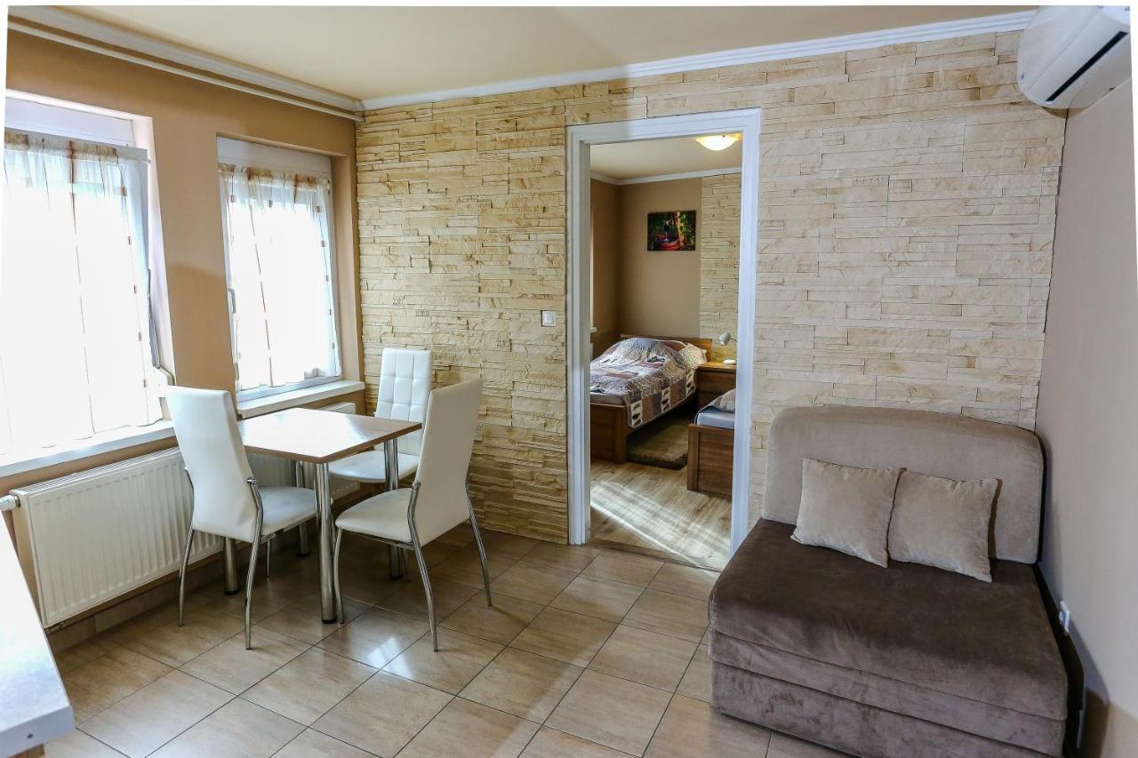 Gardi Apartman Szekszárd Dış mekan fotoğraf