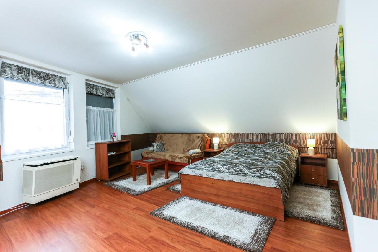 Gardi Apartman Szekszárd Dış mekan fotoğraf